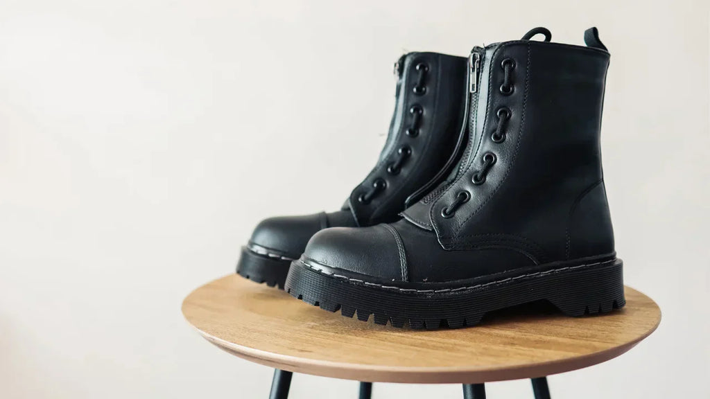 วิธีเลือกรองเท้าคอทแบทให้เหมาะกับงานหน้างานจริง